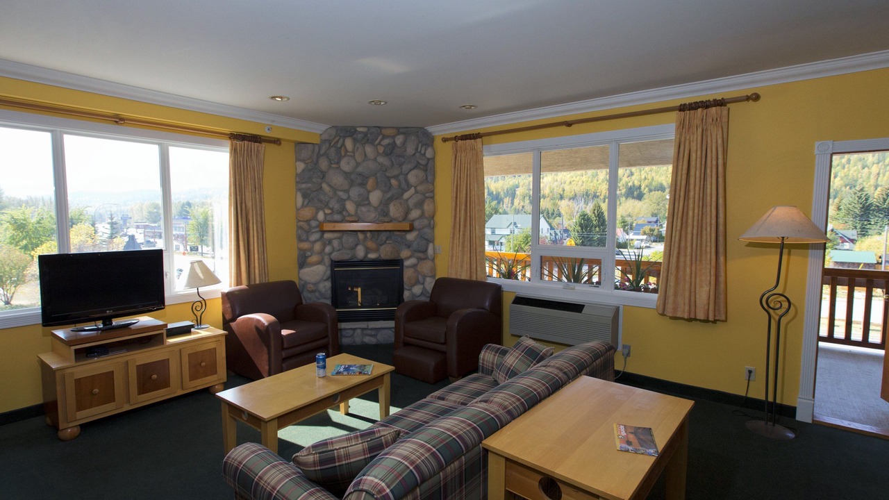 Photo of Livingroom in East Kootenay