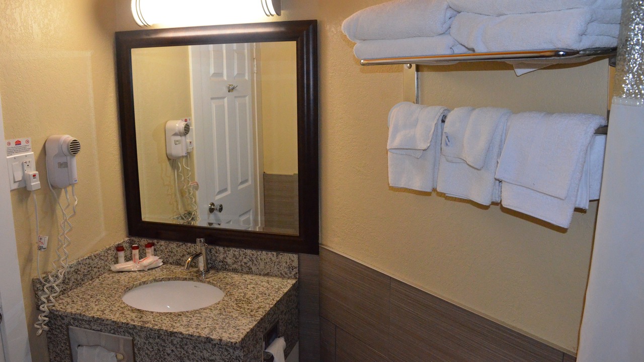 Photo of Bathroom in Medicine Hat