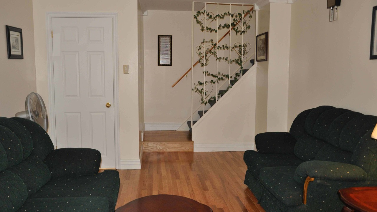 Photo of Livingroom in Holyrood