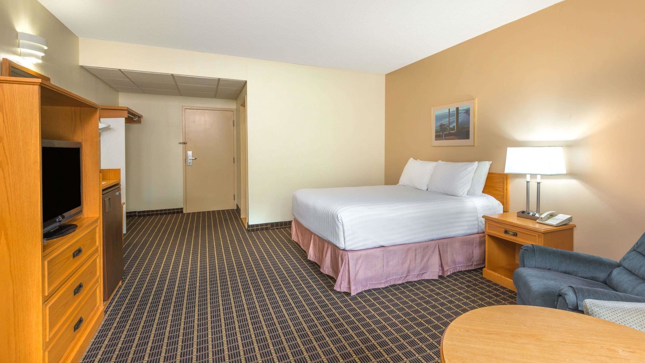 Photo of Bedroom in Tillsonburg