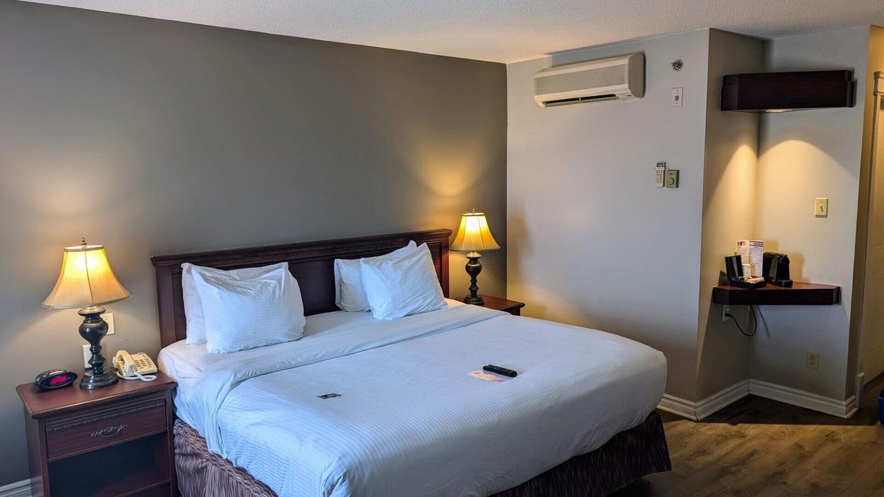 Photo of Bedroom in District Saint - Raymond - Vanier