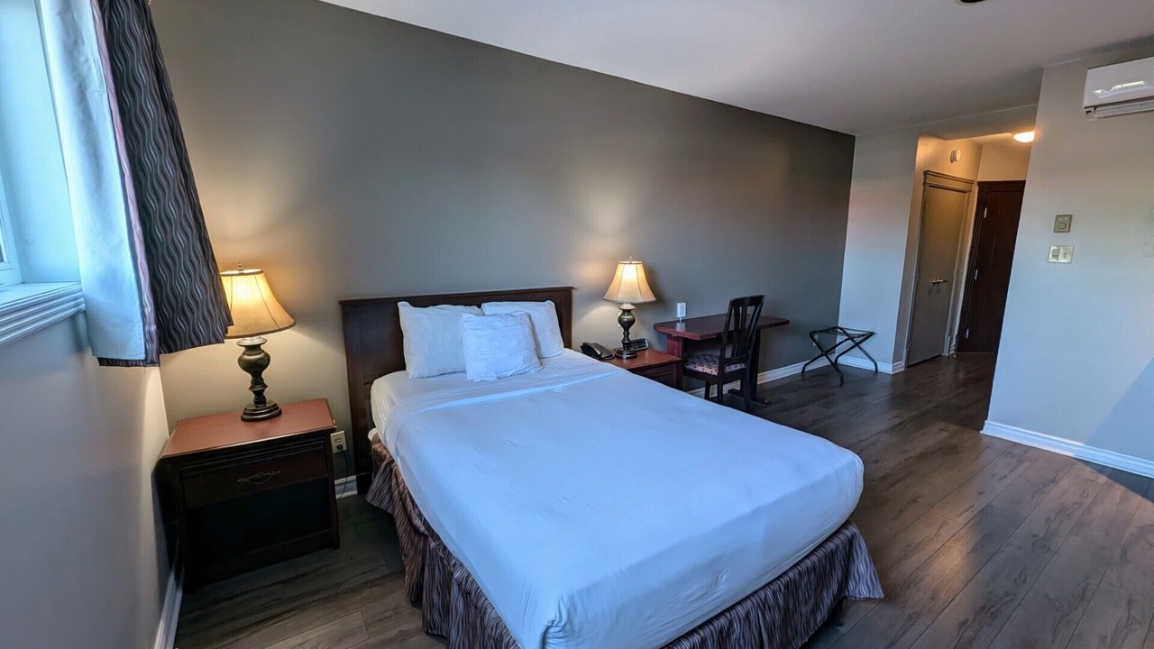 Photo of Bedroom in District Saint - Raymond - Vanier