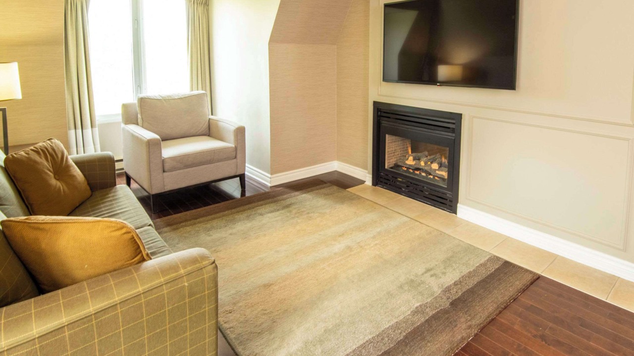 Photo of Bedroom in Aylmer