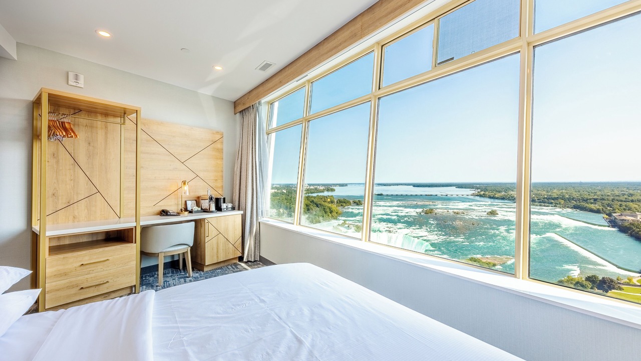 Photo of Bedroom in Fallsview