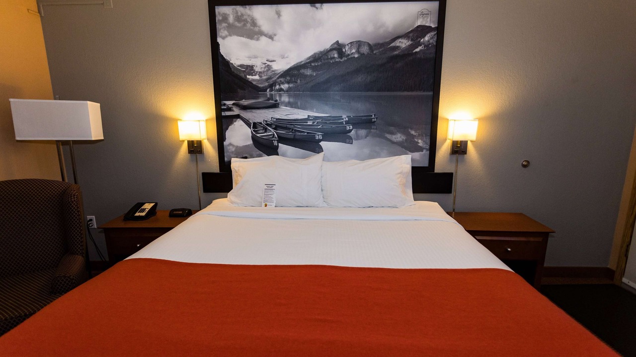 Photo of Bedroom in Drayton Valley