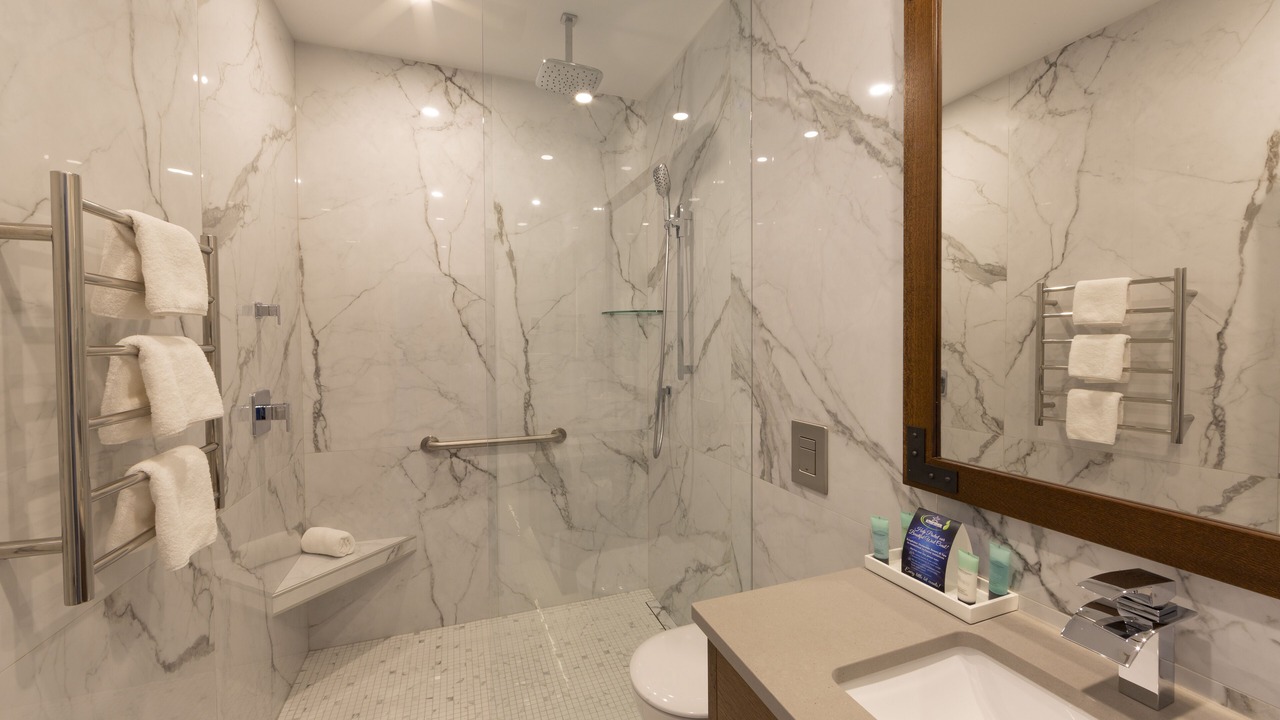 Photo of Bathroom in Courtenay