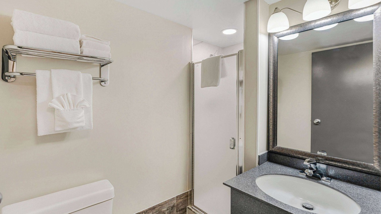 Photo of Bathroom in Inner Harbour