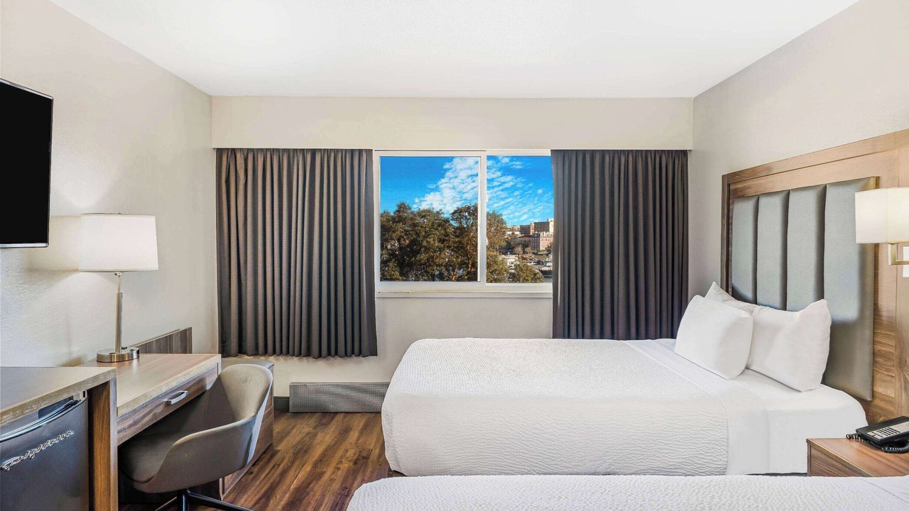 Photo of Bedroom in Inner Harbour
