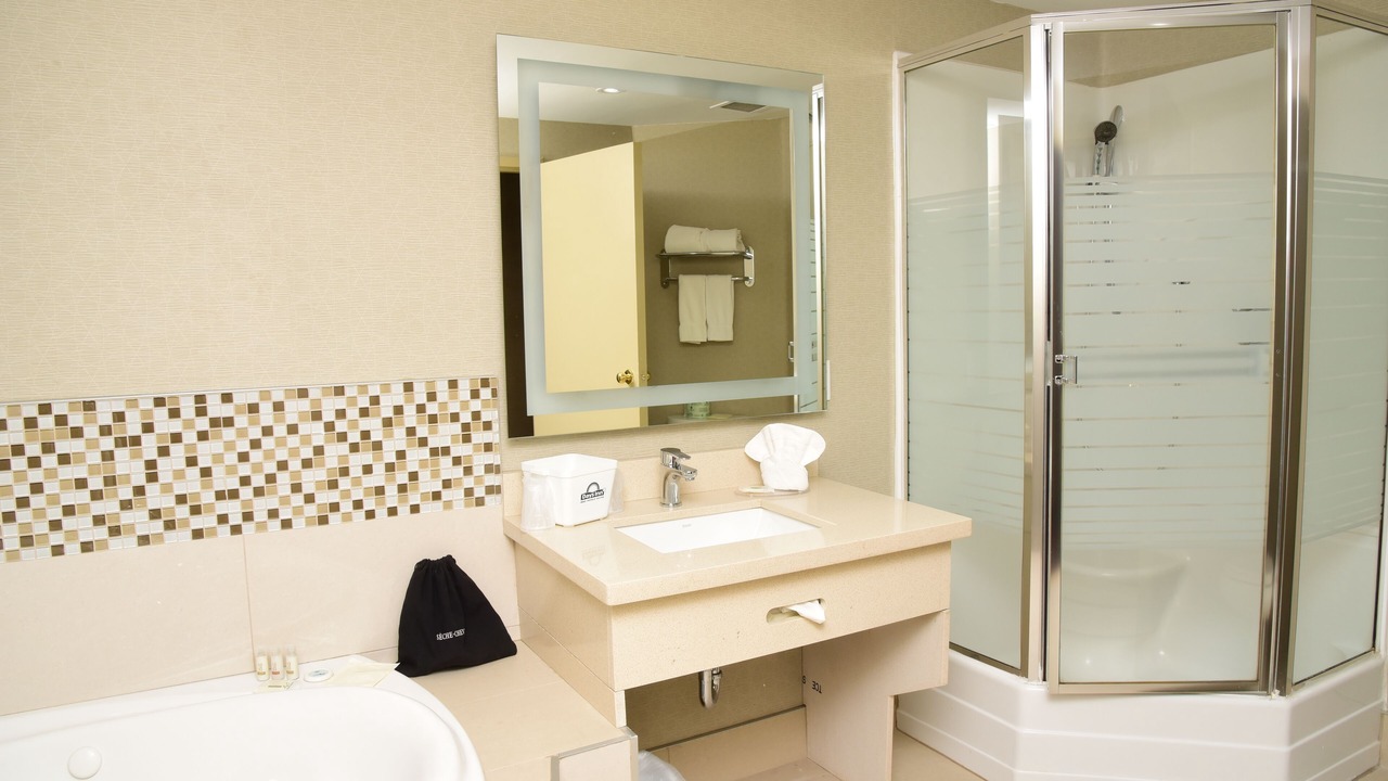 Photo of Bathroom in Downtown Ottawa