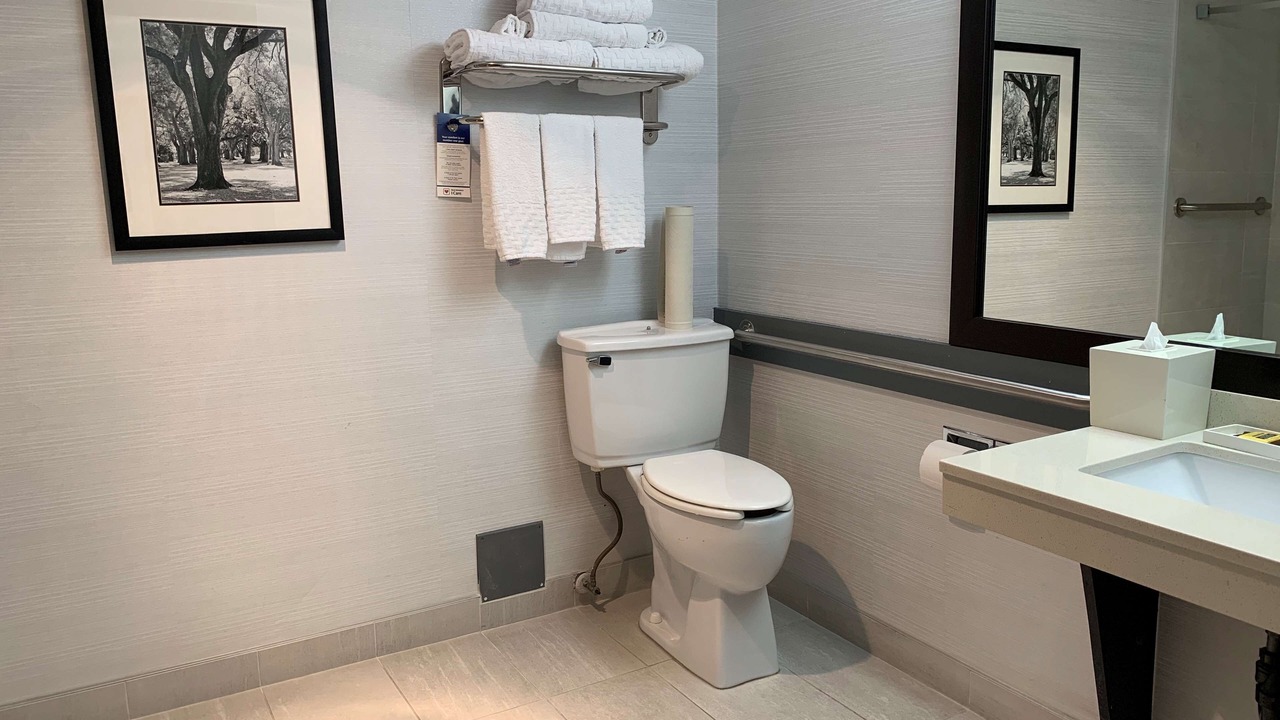 Photo of Bathroom in South Clearbrook