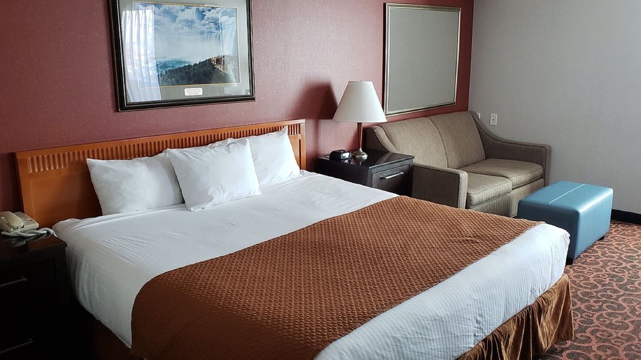 Photo of Bedroom in Fallsview