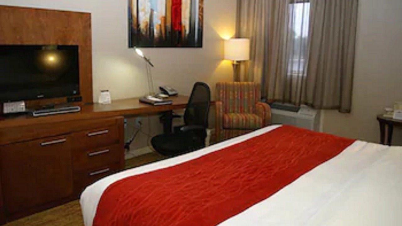 Photo of Bedroom in Mont-Laurier