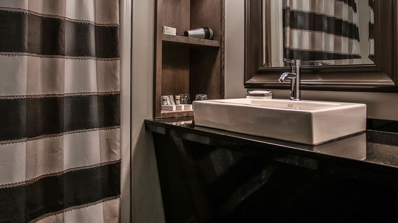 Photo of Bathroom in Becancour