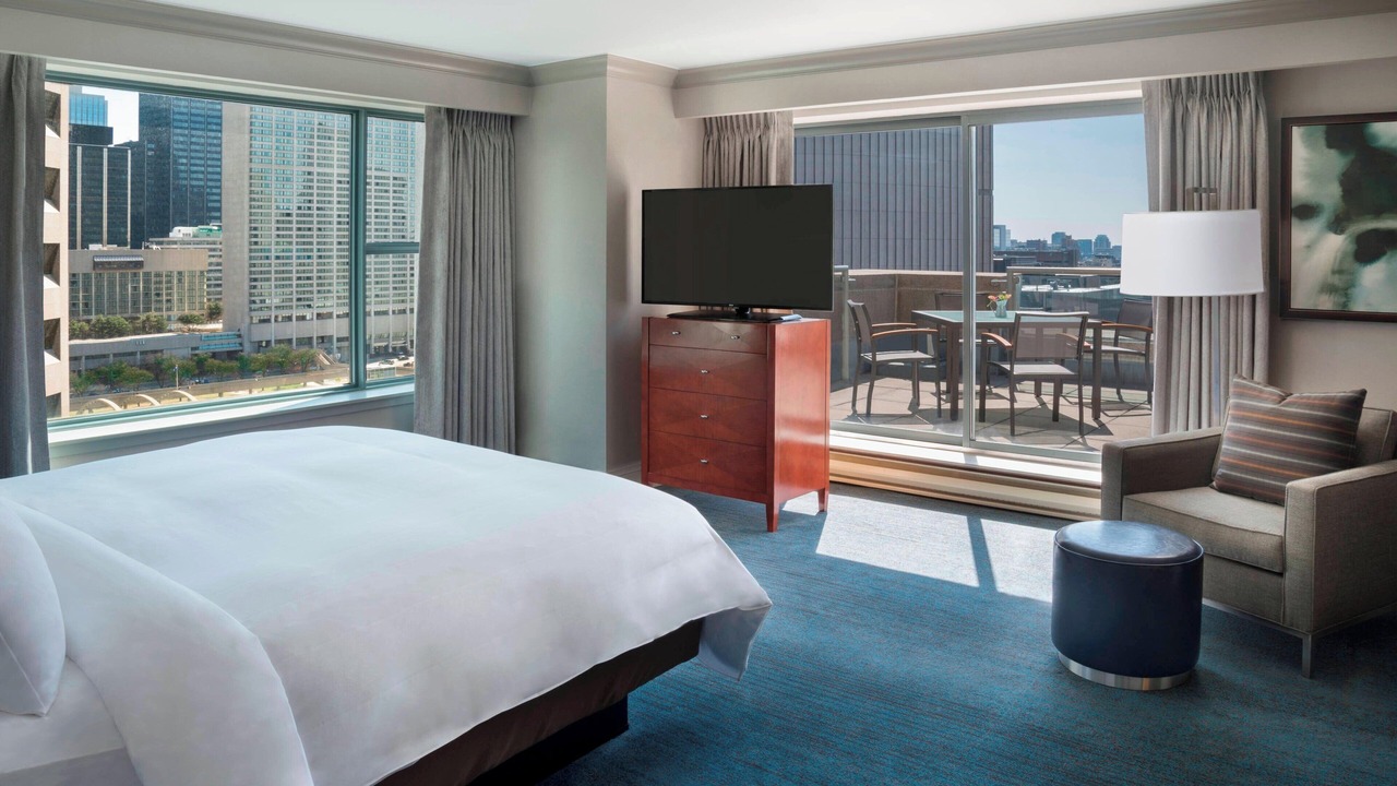 Photo of Bedroom in Bay Street Corridor