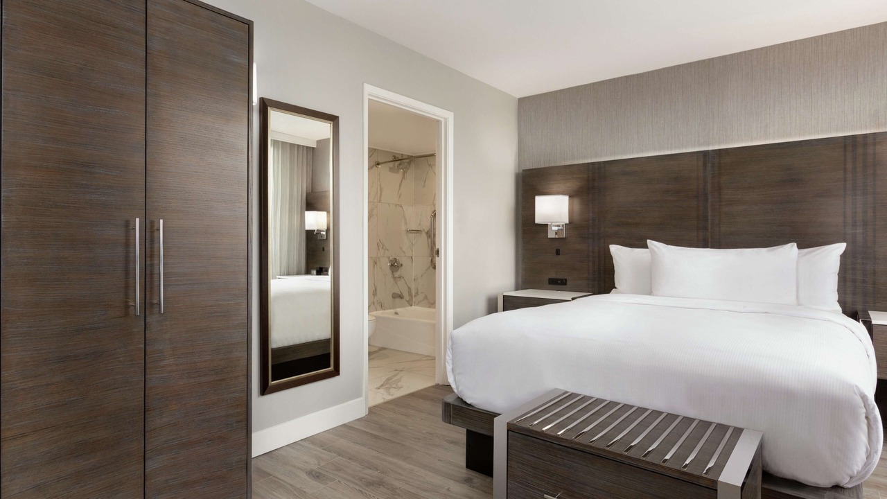 Photo of Bedroom in Pointe Claire