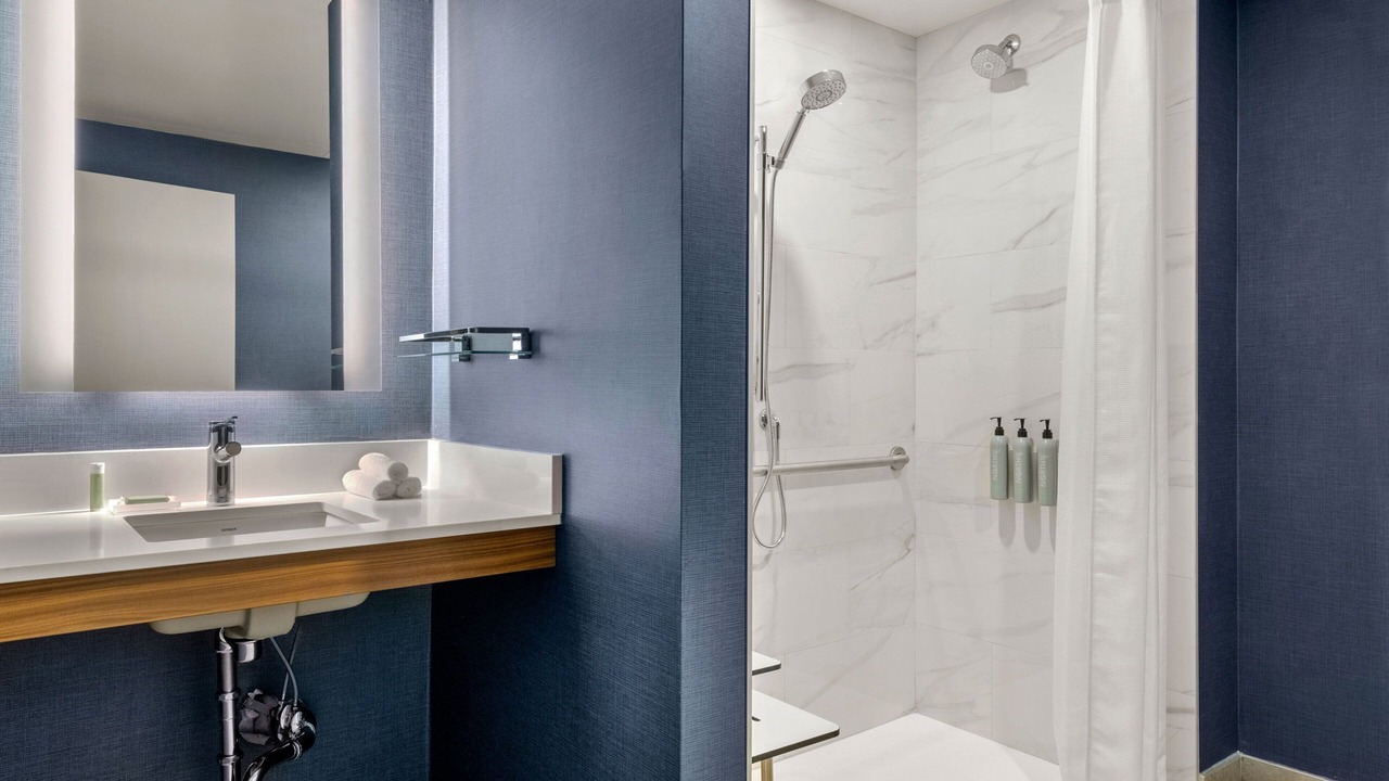 Photo of Bathroom in Laval