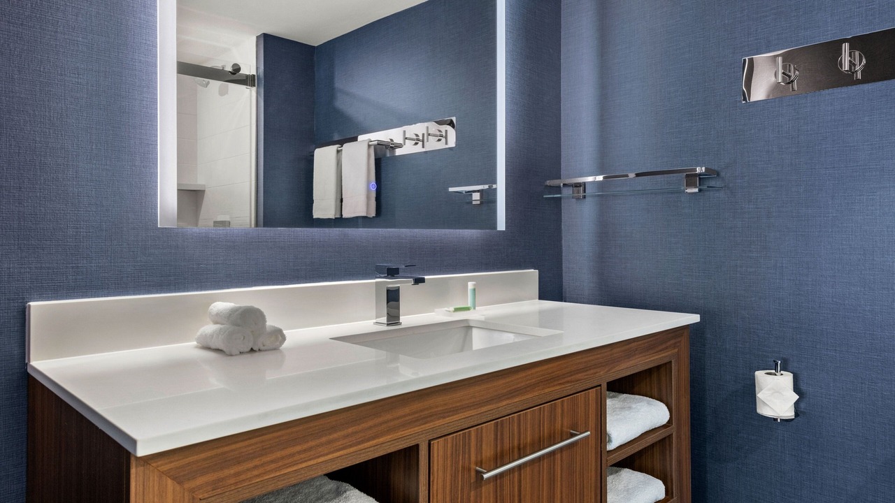 Photo of Bathroom in Laval
