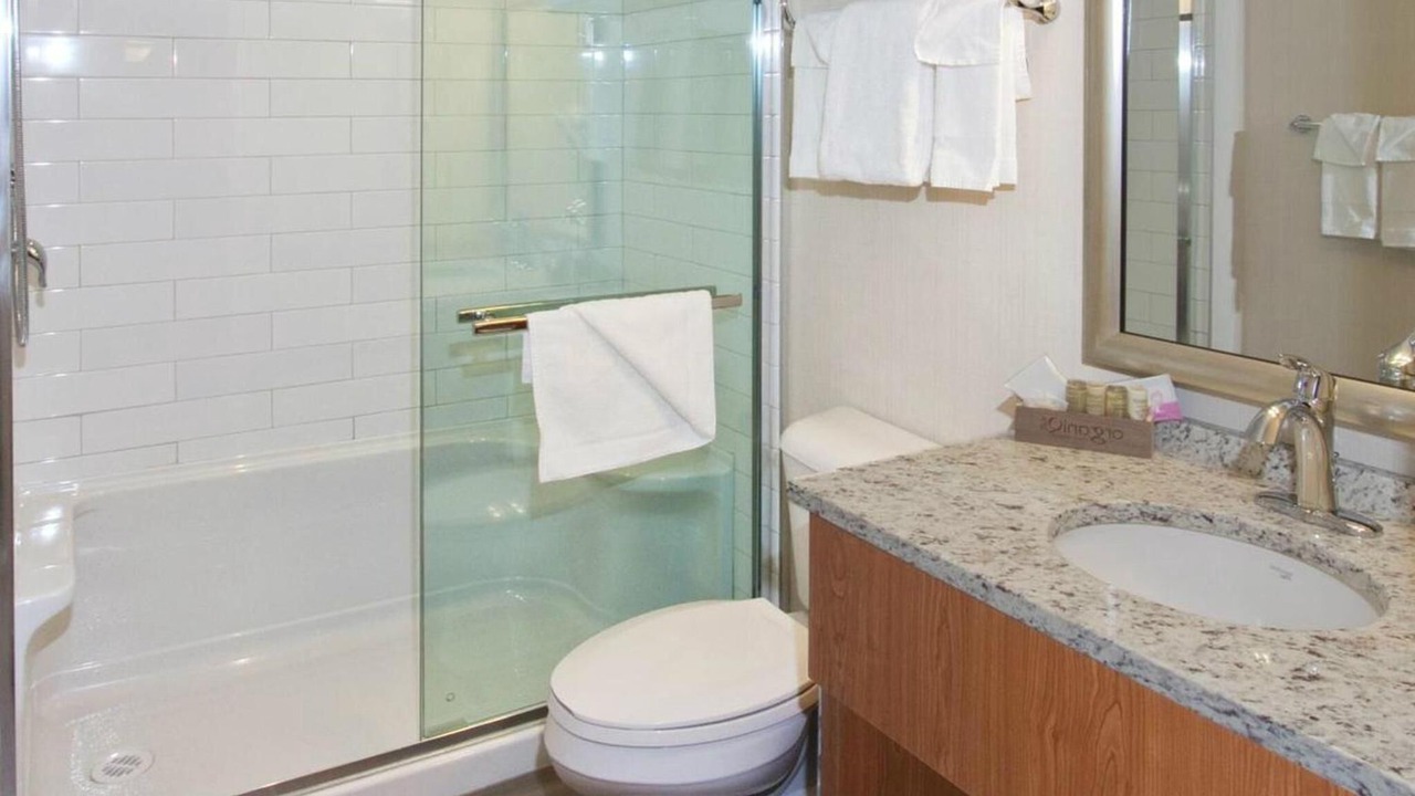 Photo of Bathroom in Jasper