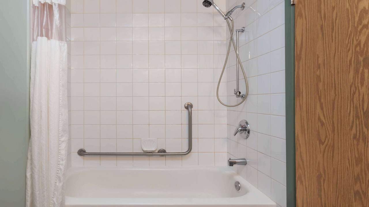 Photo of Bathroom in Taber