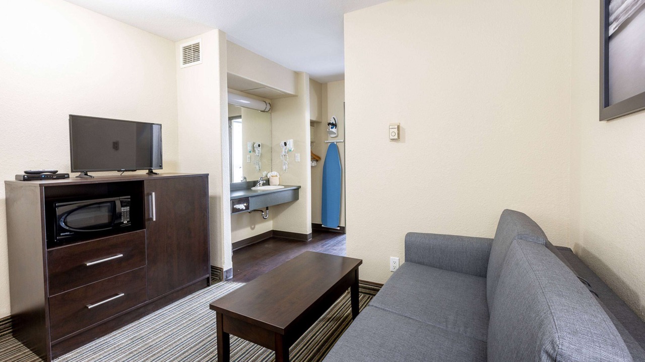 Photo of Bedroom in Truro