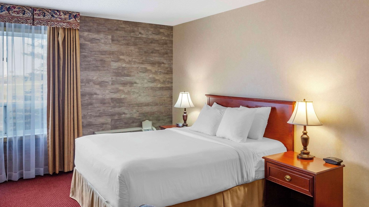 Photo of Bedroom in Leduc