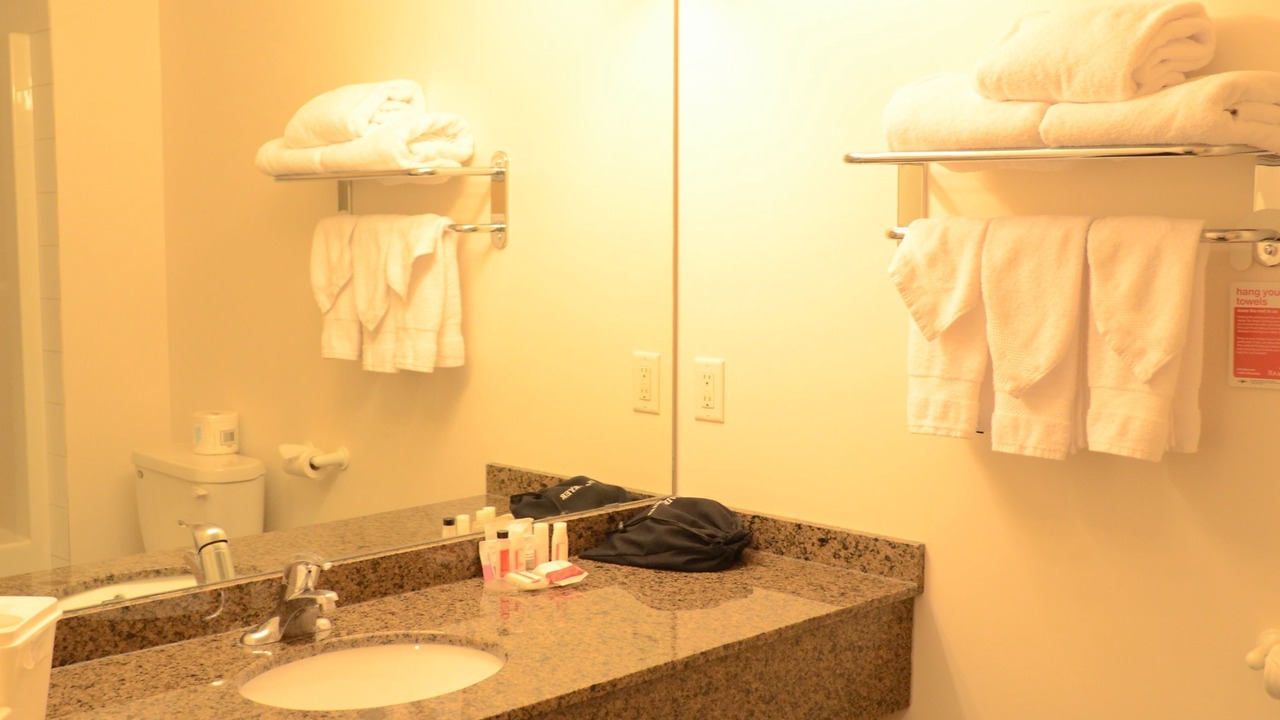 Photo of Bathroom in Leduc