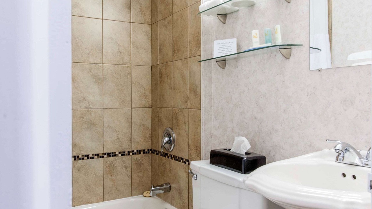 Photo of Bathroom in Gander