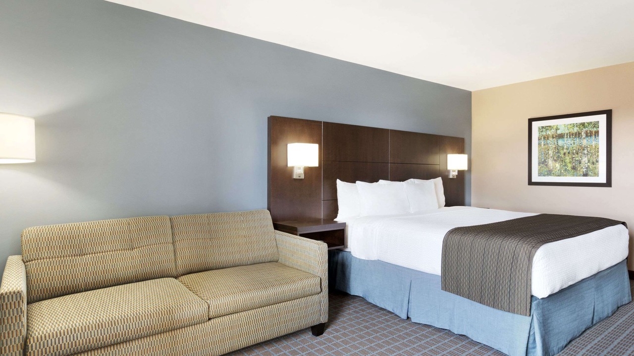 Photo of Bedroom in Downtown