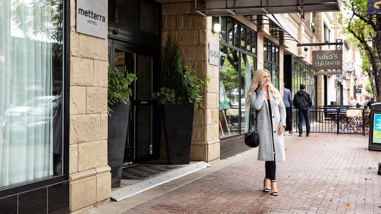 Photo of Outdoor in Whyte ave