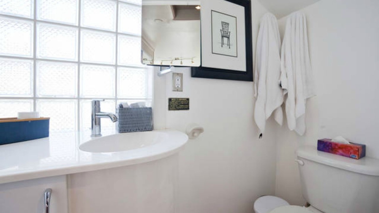 Photo of Bathroom in James Bay