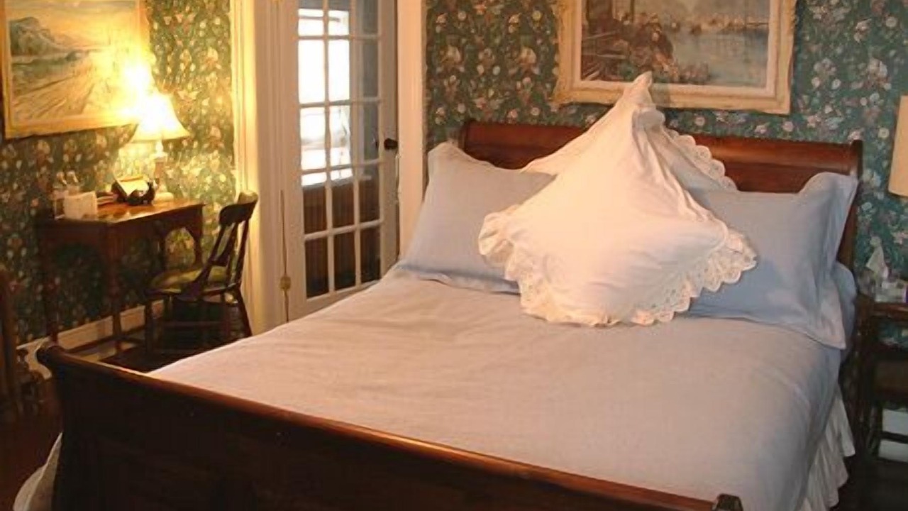 Photo of Bedroom in Essa