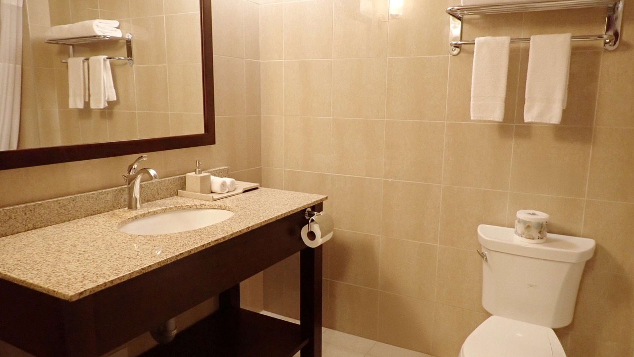 Photo of Bathroom in Fort Saskatchewan