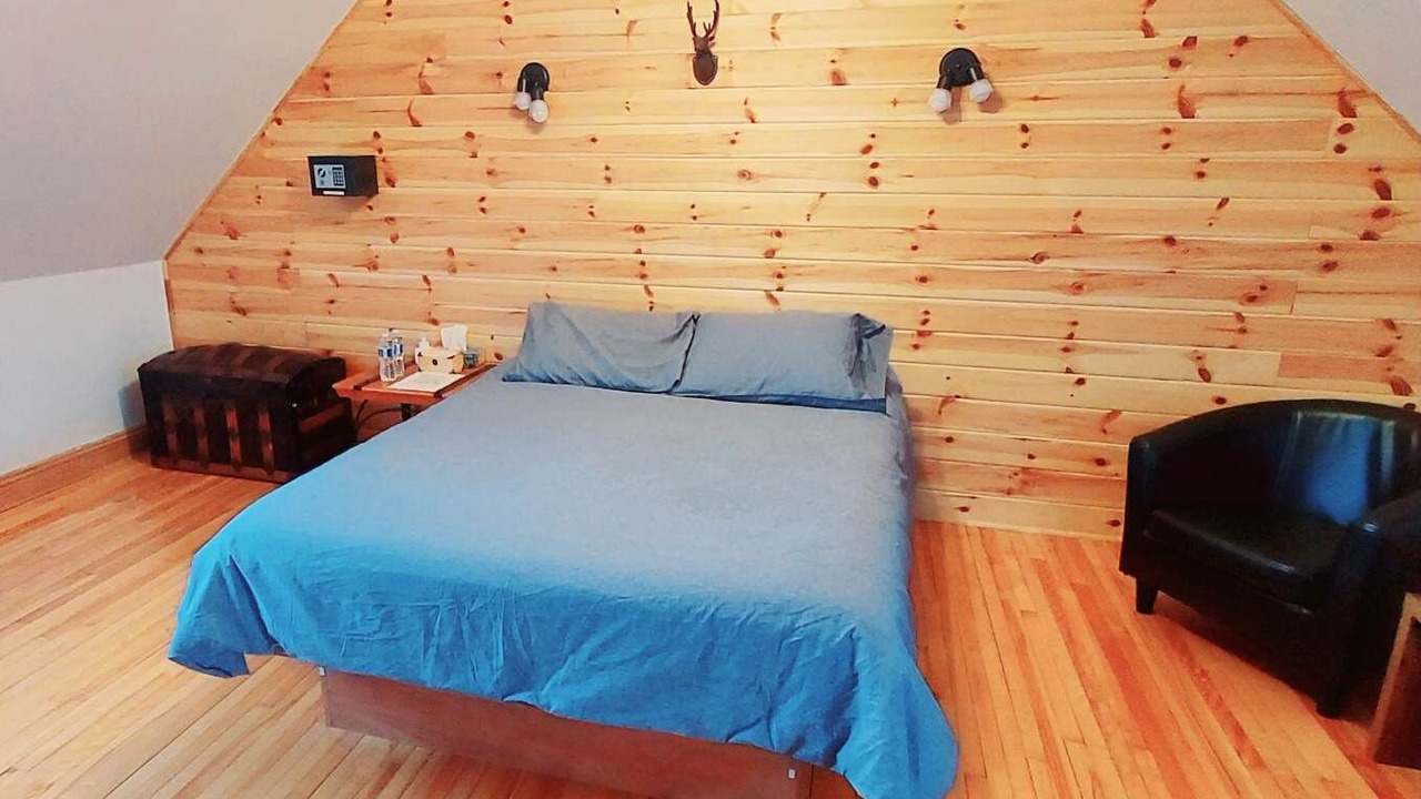 Photo of Bathroom in L'Ile-d'Orleans Regional County Municipality