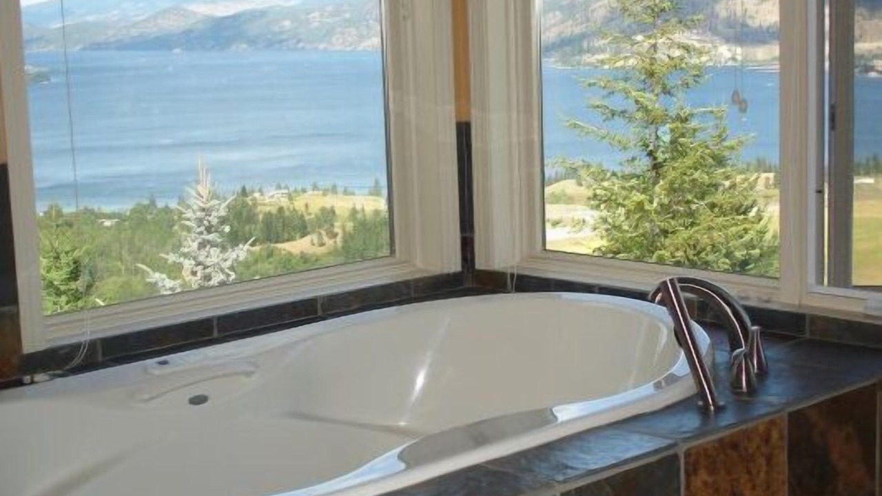 Photo of Bathroom in West Kelowna Estates