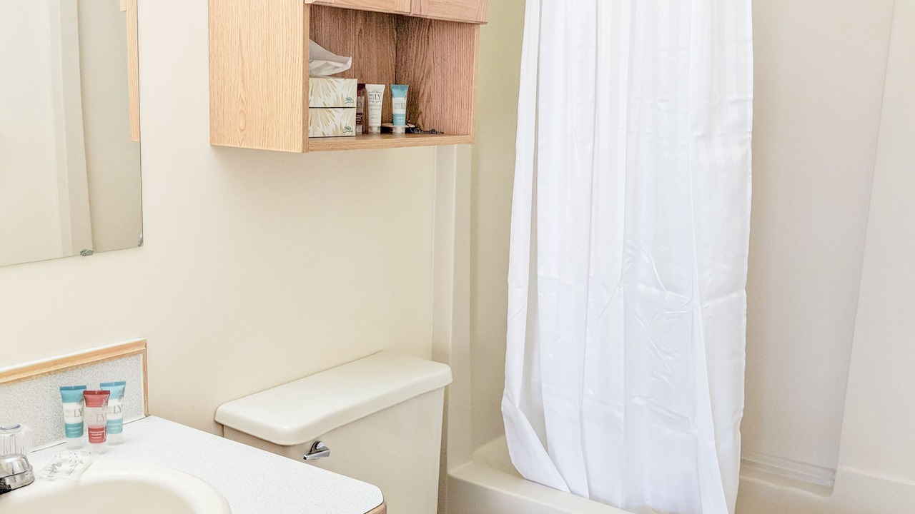 Photo of Bathroom in Okanagan-Similkameen
