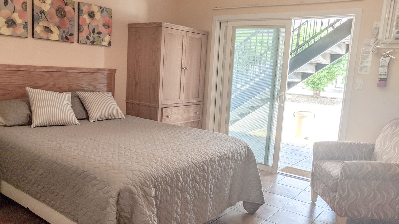 Photo of Bedroom in Okanagan-Similkameen