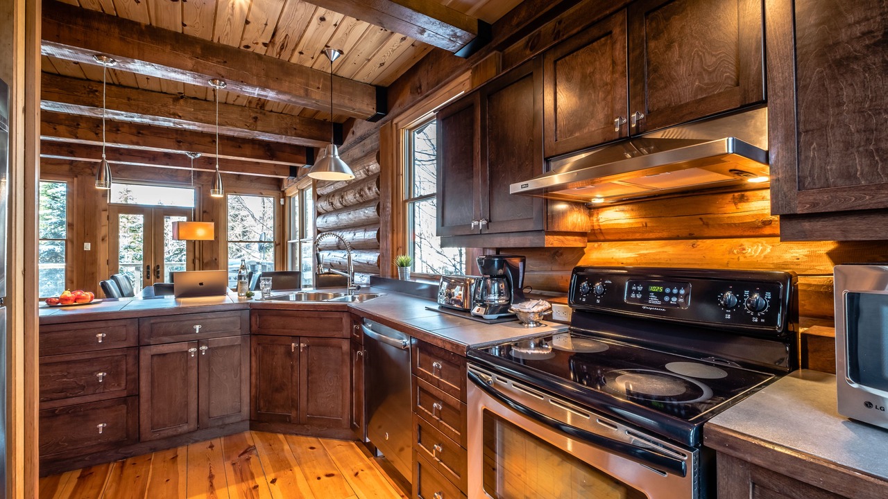 Photo of Kitchen in Lac Superieur Village