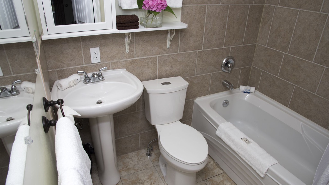 Photo of Bathroom in Okanagan-Similkameen