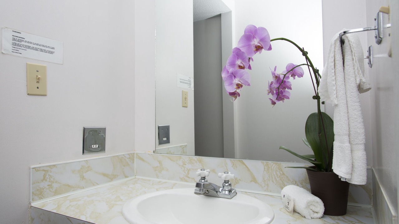 Photo of Bathroom in Okanagan-Similkameen