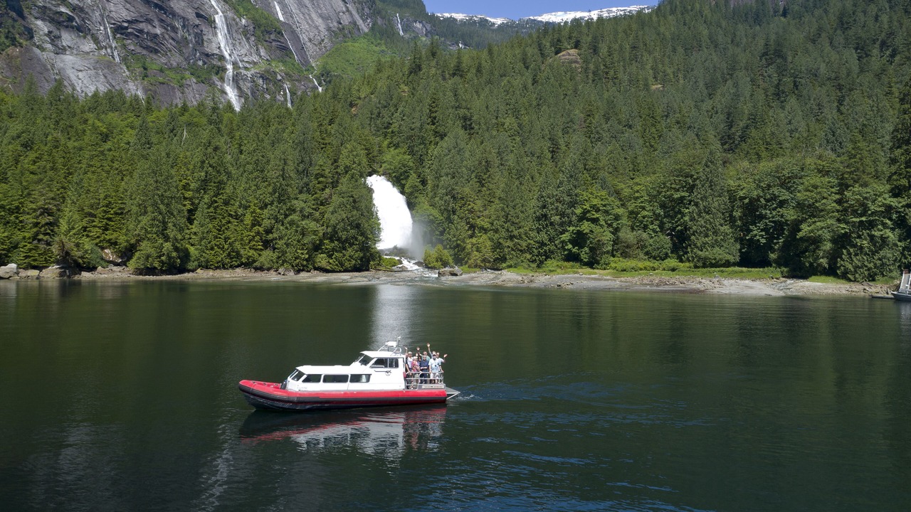 Photo of Others in Egmont