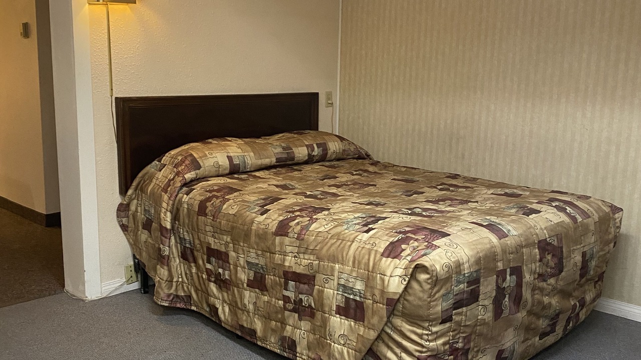 Photo of Bedroom in South Lethbridge