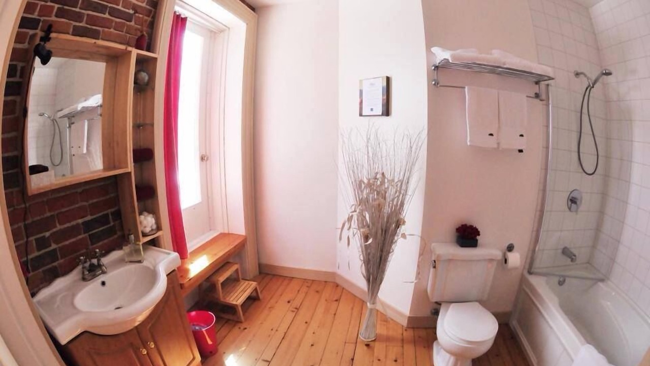 Photo of Bathroom in Sherbrooke