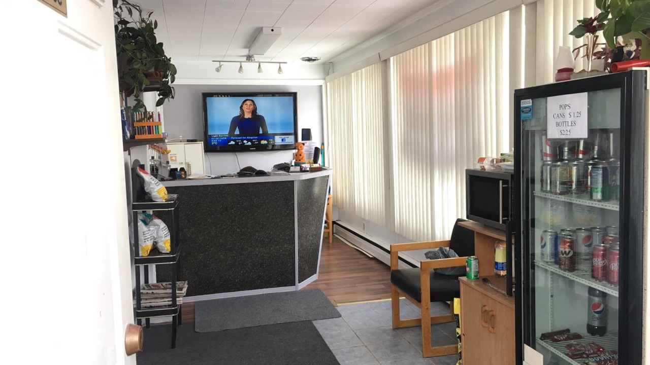 Photo of Livingroom in Kingston