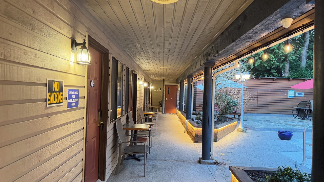 Photo of Outdoor in Gibsons