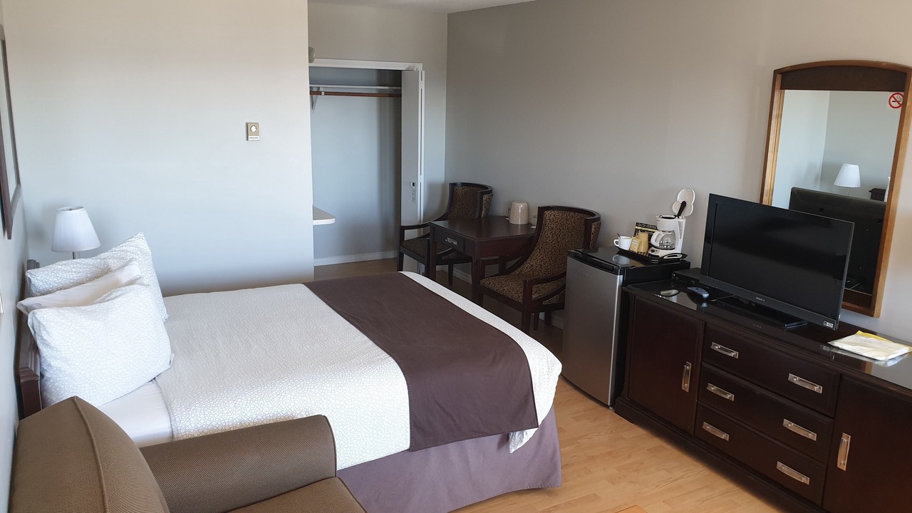Photo of Livingroom in Historic Powell River Townsite