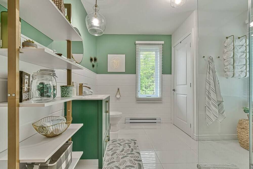 Photo of Bathroom in Saint Come