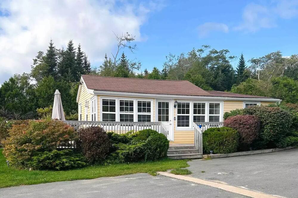 Photo of Outdoor in Boutiliers Point