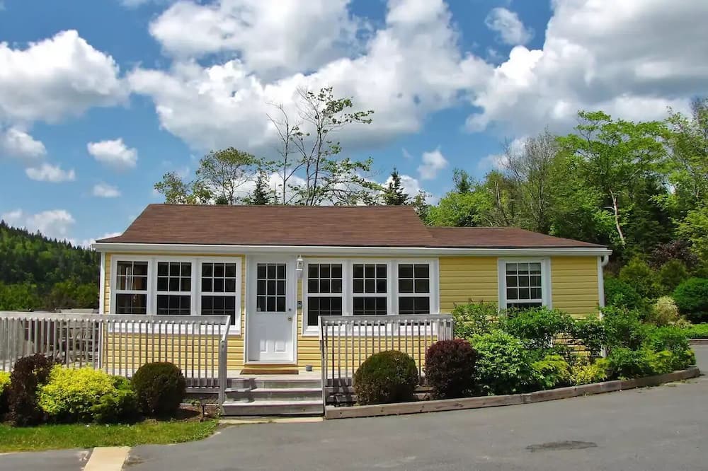 Photo of Outdoor in Boutiliers Point