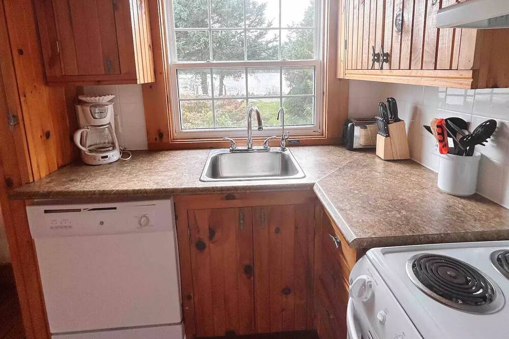 Photo of Kitchen in Boutiliers Point