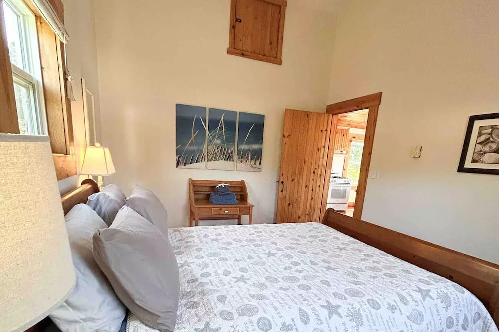 Photo of Bedroom in Boutiliers Point